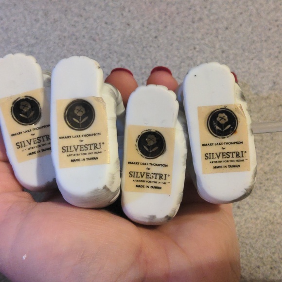 Set of 4 Silvestri tabby cat napkin rings - Picture 4 of 7